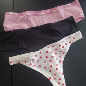 Skims Cotton Logo Undewear Bundle